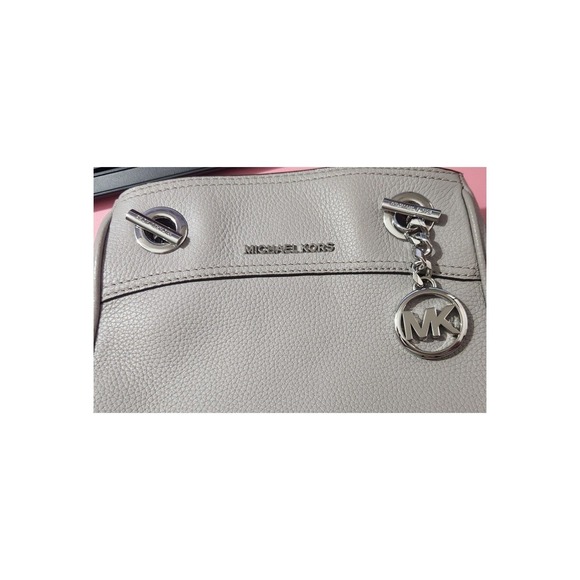 Michael Kors Jet Set Chain Legacy Sm Shoulder Pebbled Leather Gray Bag‎ - Picture 7 of 16